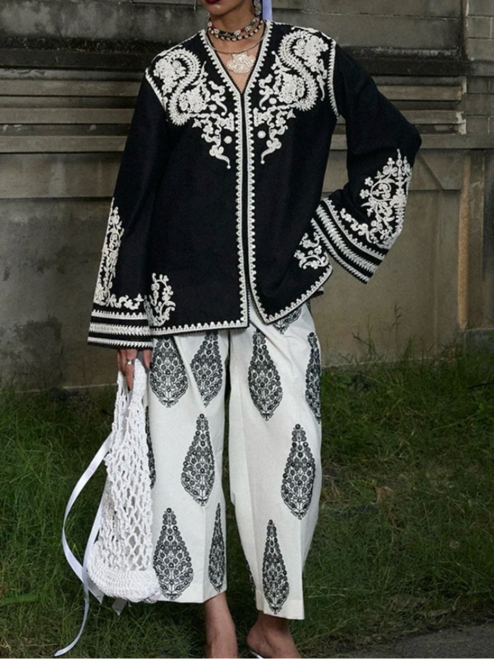 Jugnu Lahore - 2-piece embroidered set